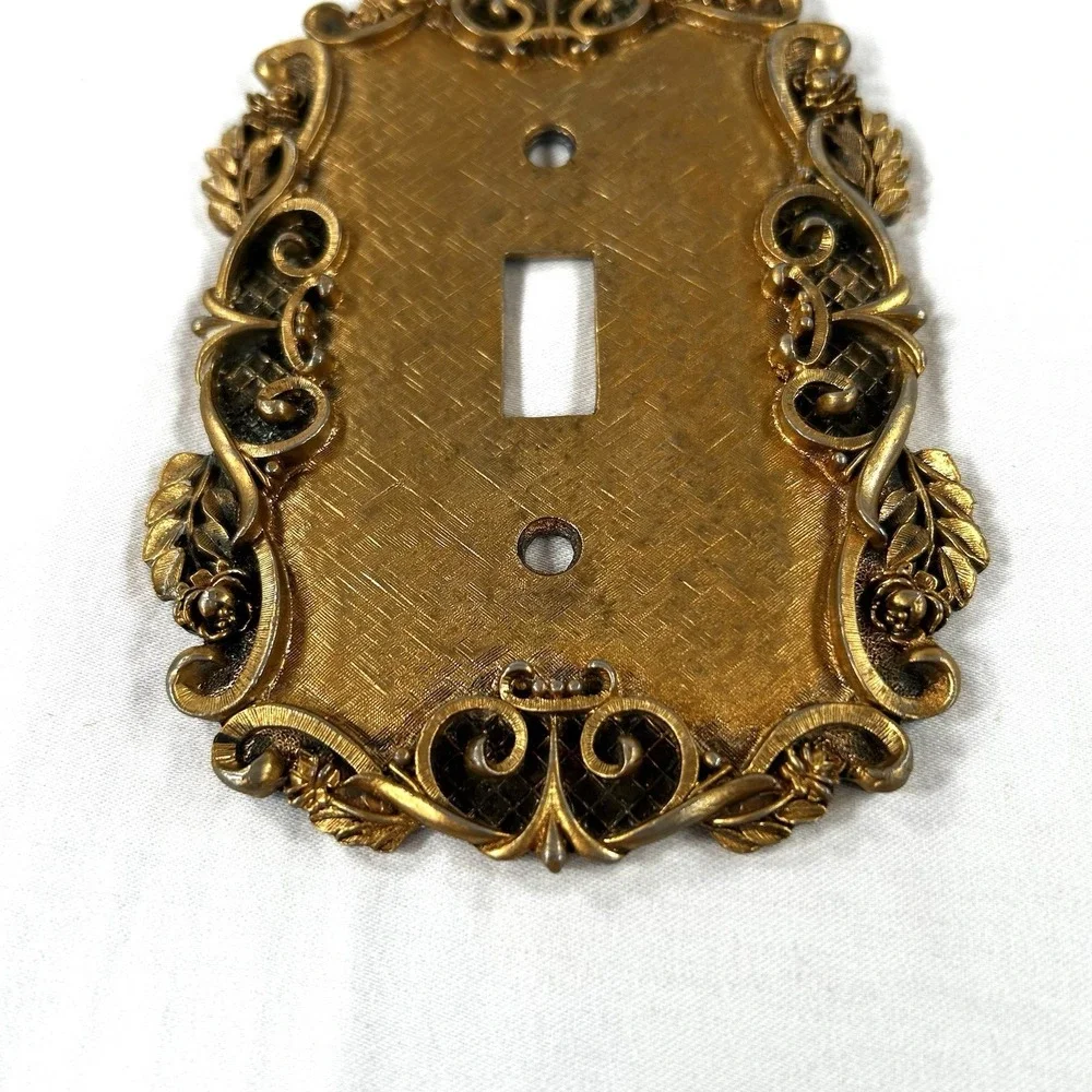 Vtg 70's Gold Brass Finish Switch Plate Wall Outlet Cover Florentine Style